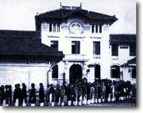 Trường Áo Tím
